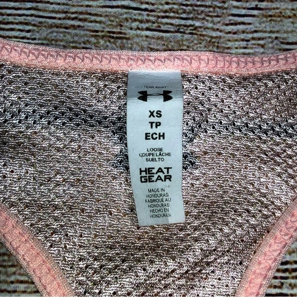 NWT Under Armour Pink Tech Vent Twisted Back Tank Size XS - Picture 2 of 11